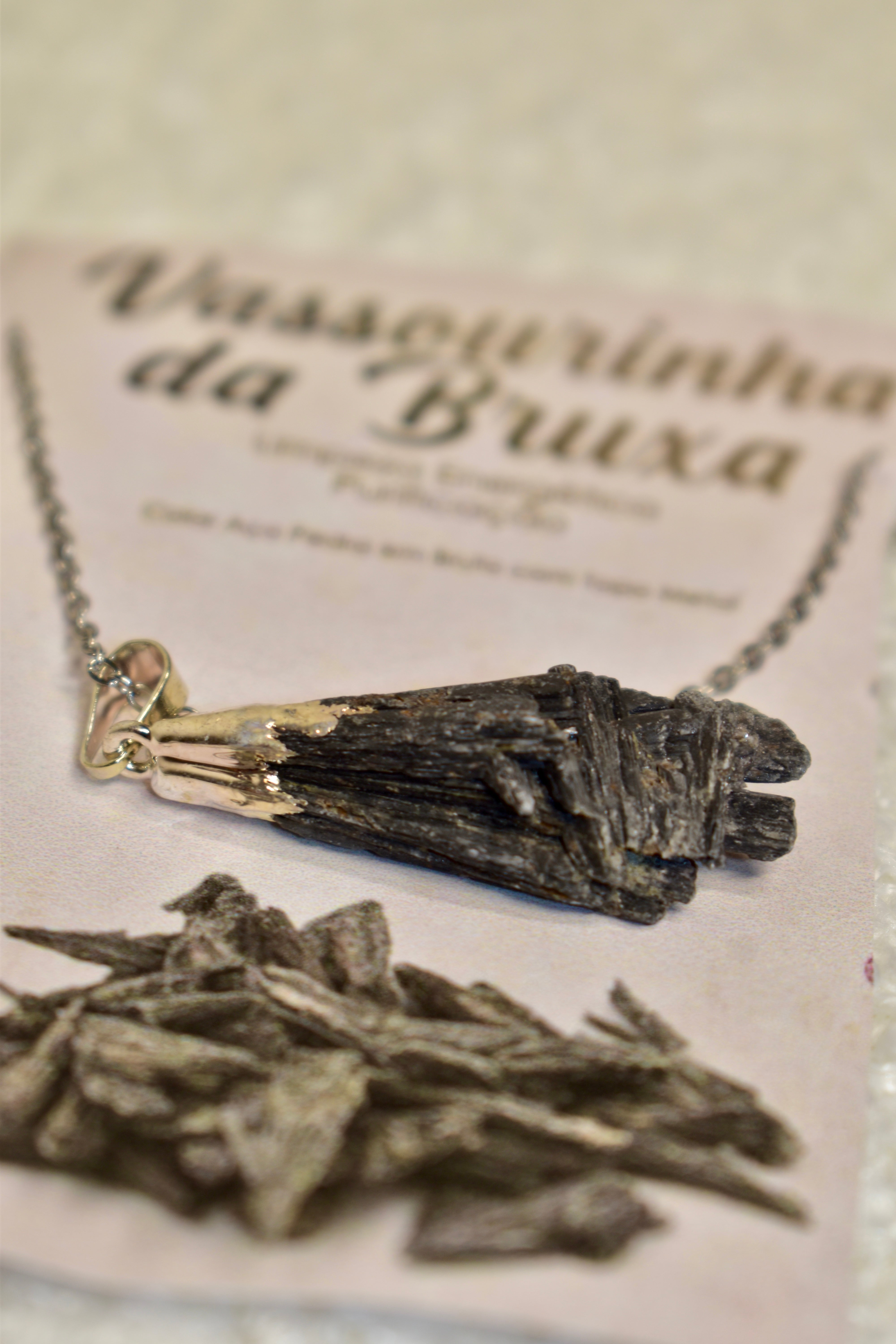 Witch’s Broom Necklace / Vassourinha da Bruxa
