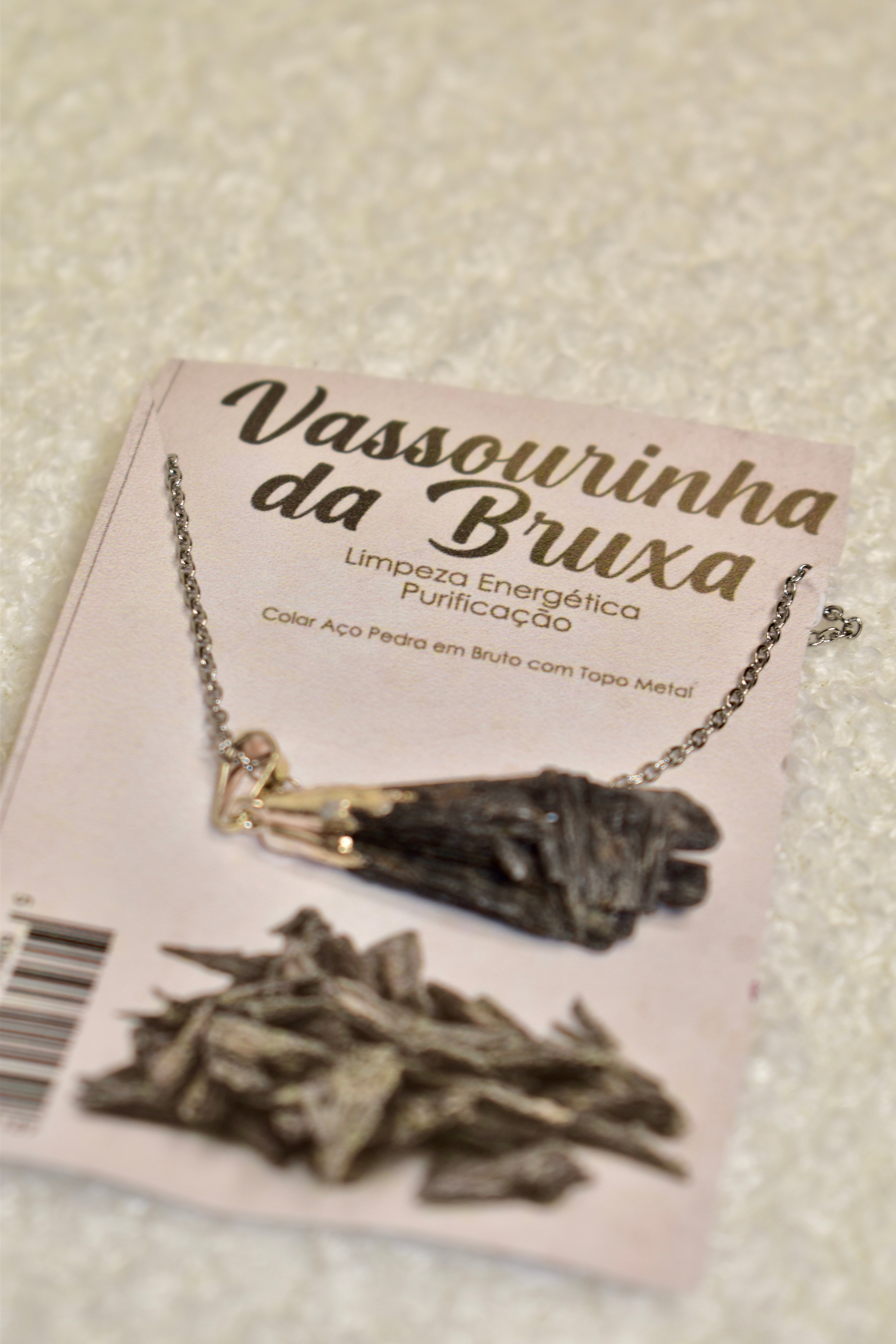 Witch’s Broom Necklace / Vassourinha da Bruxa
