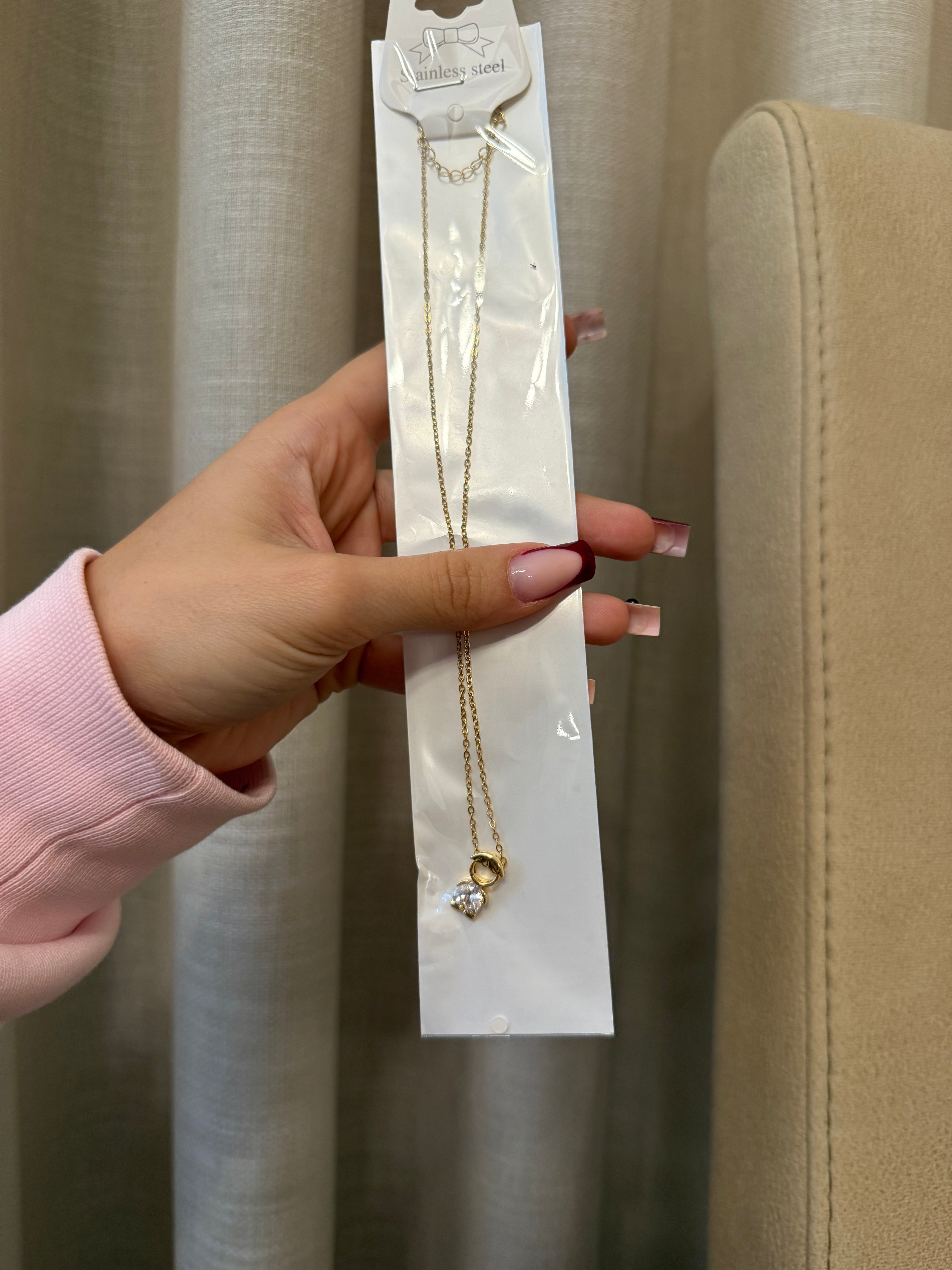 Boy & Girl Necklace — Colar Menino e Menina